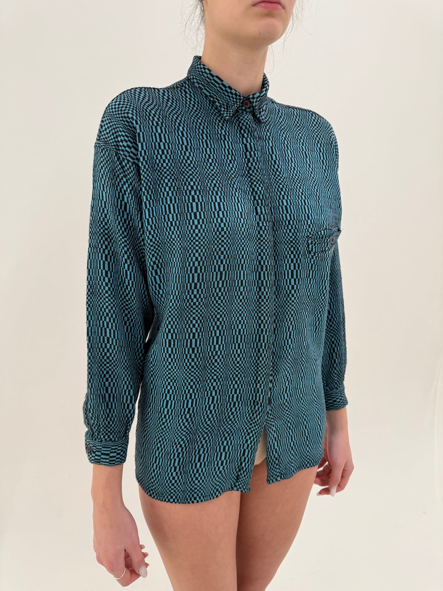 Cămașa old vintage Versace anii 80 cu print geometric din wool challis