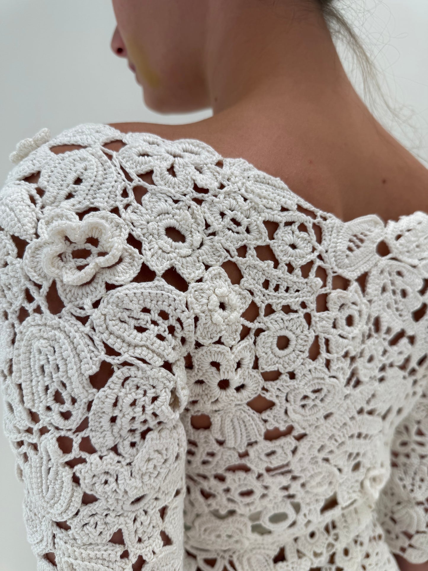 Rochie bijuterie integral din macrame lucrat manual