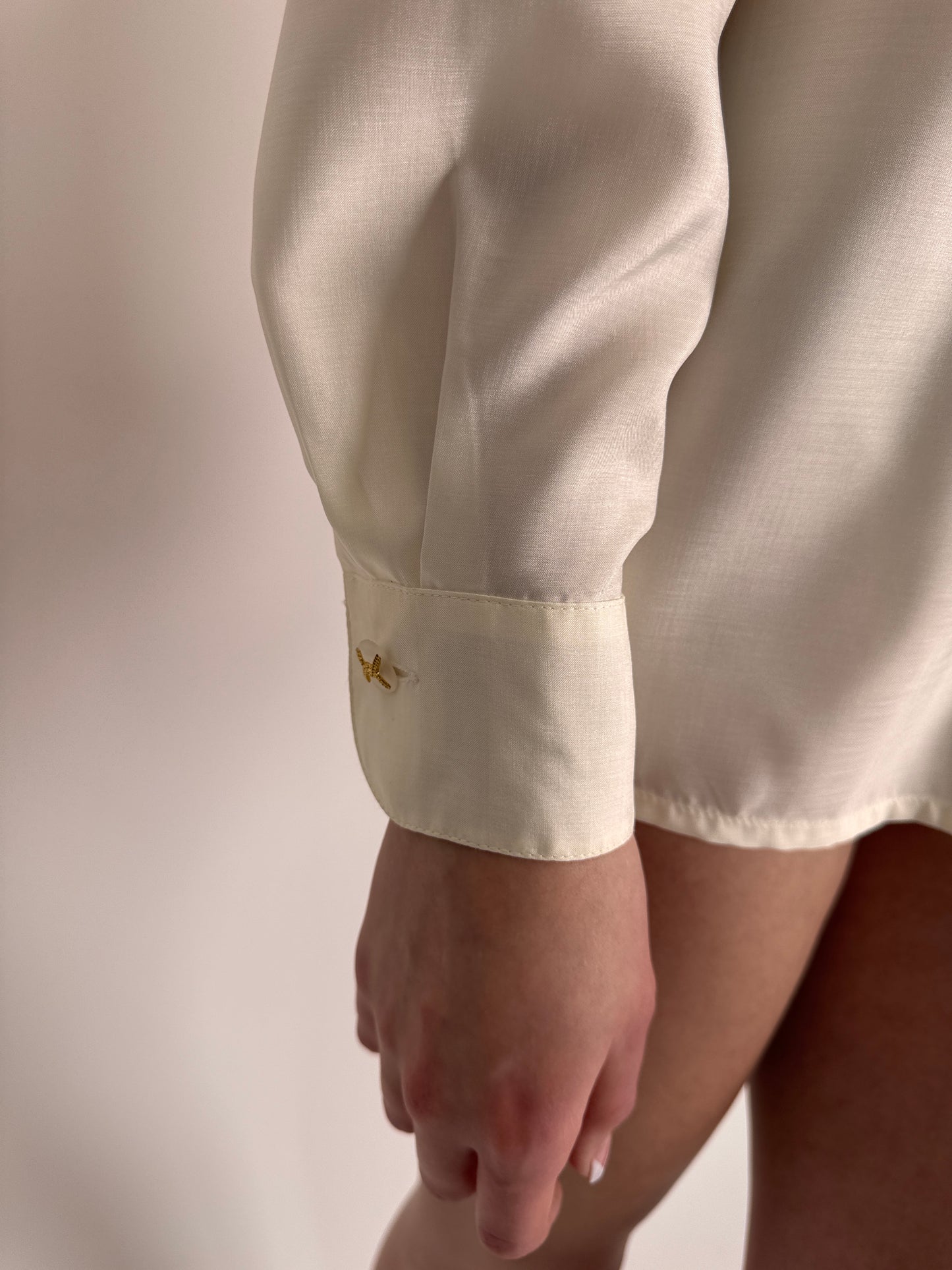 Cămașa vintage butter nude din mix de mătase naturală