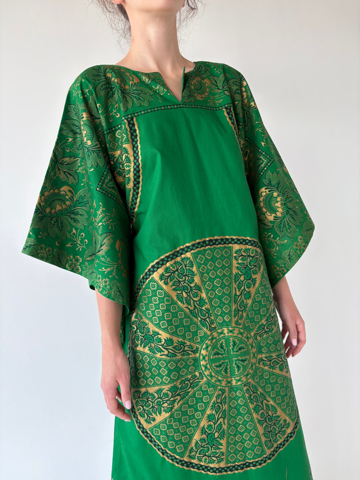 Kaftan maxi tall excepțional verde tare din pânză de bumbac