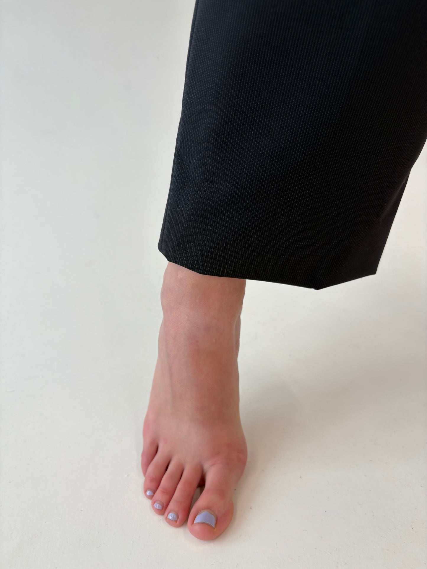 Costum italian din stofă luxury de lana merino extrafina super 110’s