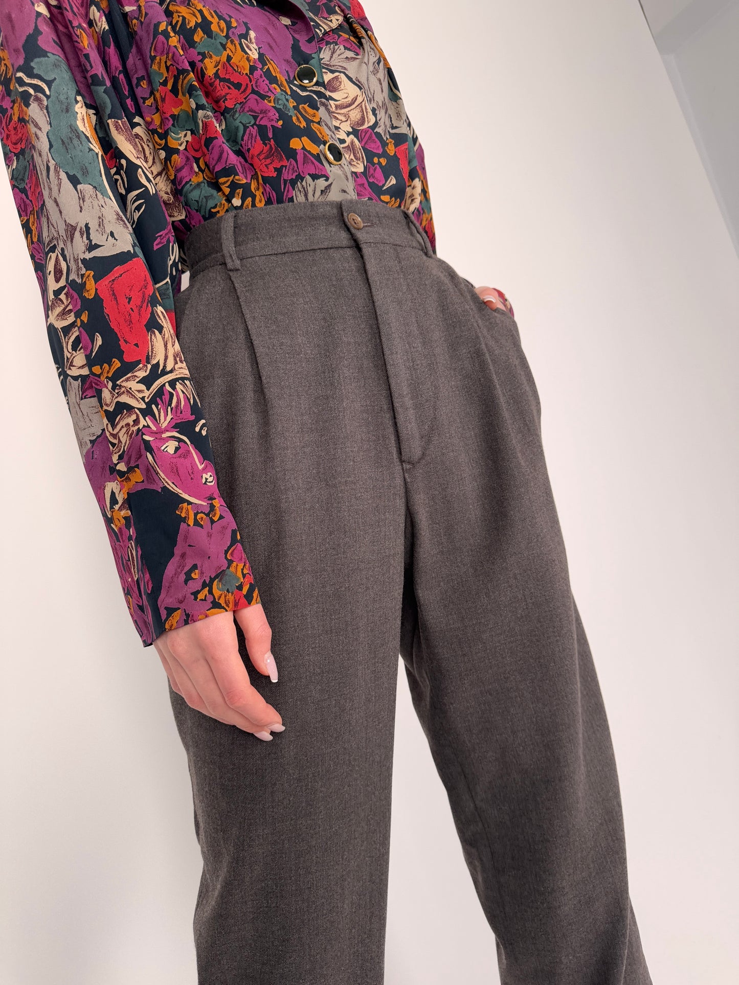 Pantaloni din lana extrafina wenge brown cu talie ultra înaltă
