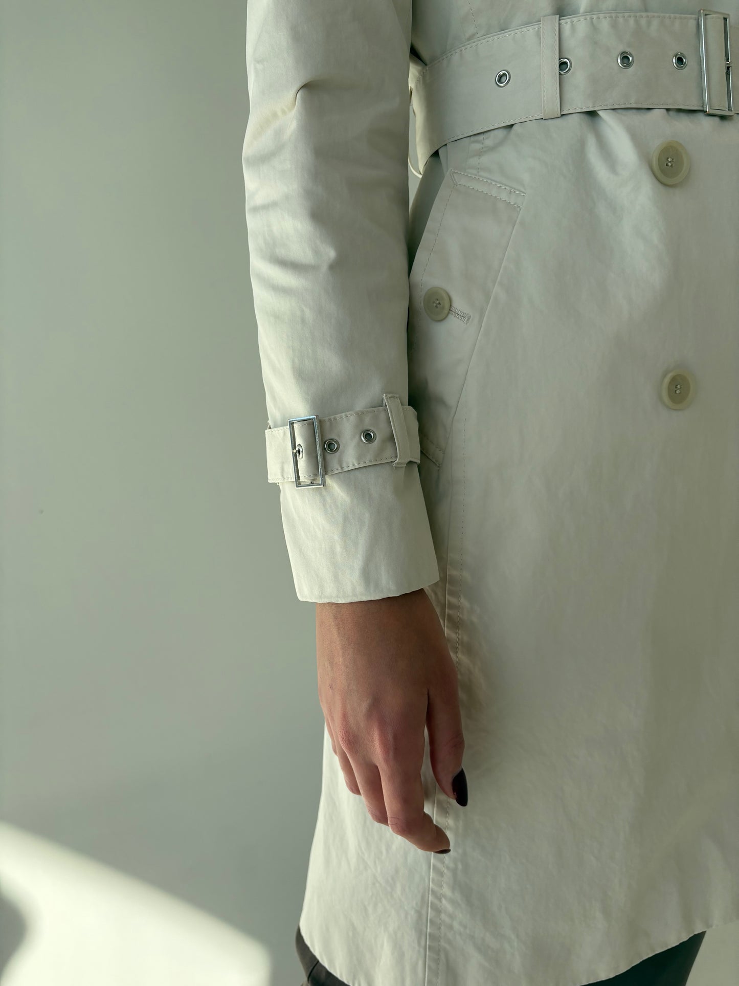 Trench de brand japonez luxury 23ku Tokyo butter white impermeabil