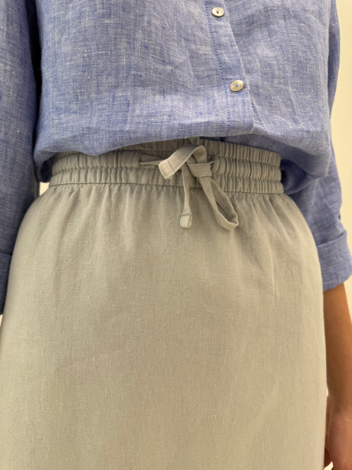 Fustă midi cu influențe casual din pânză de in cu vascoza silver gray