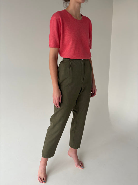 Pantaloni kaki cu pense și talie înaltă din lana extrafina