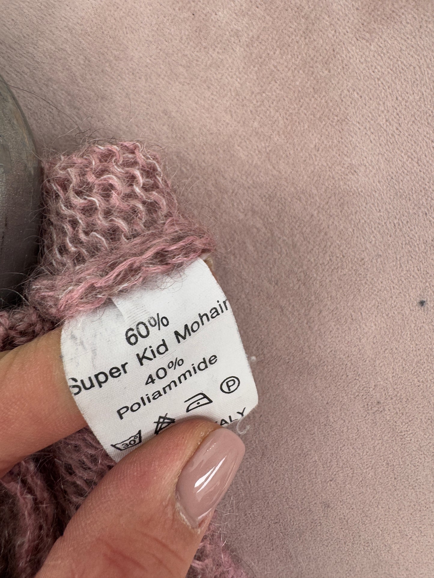 Cardigan vintage bijuterie lucrat manual din baby mohair roz pudrat