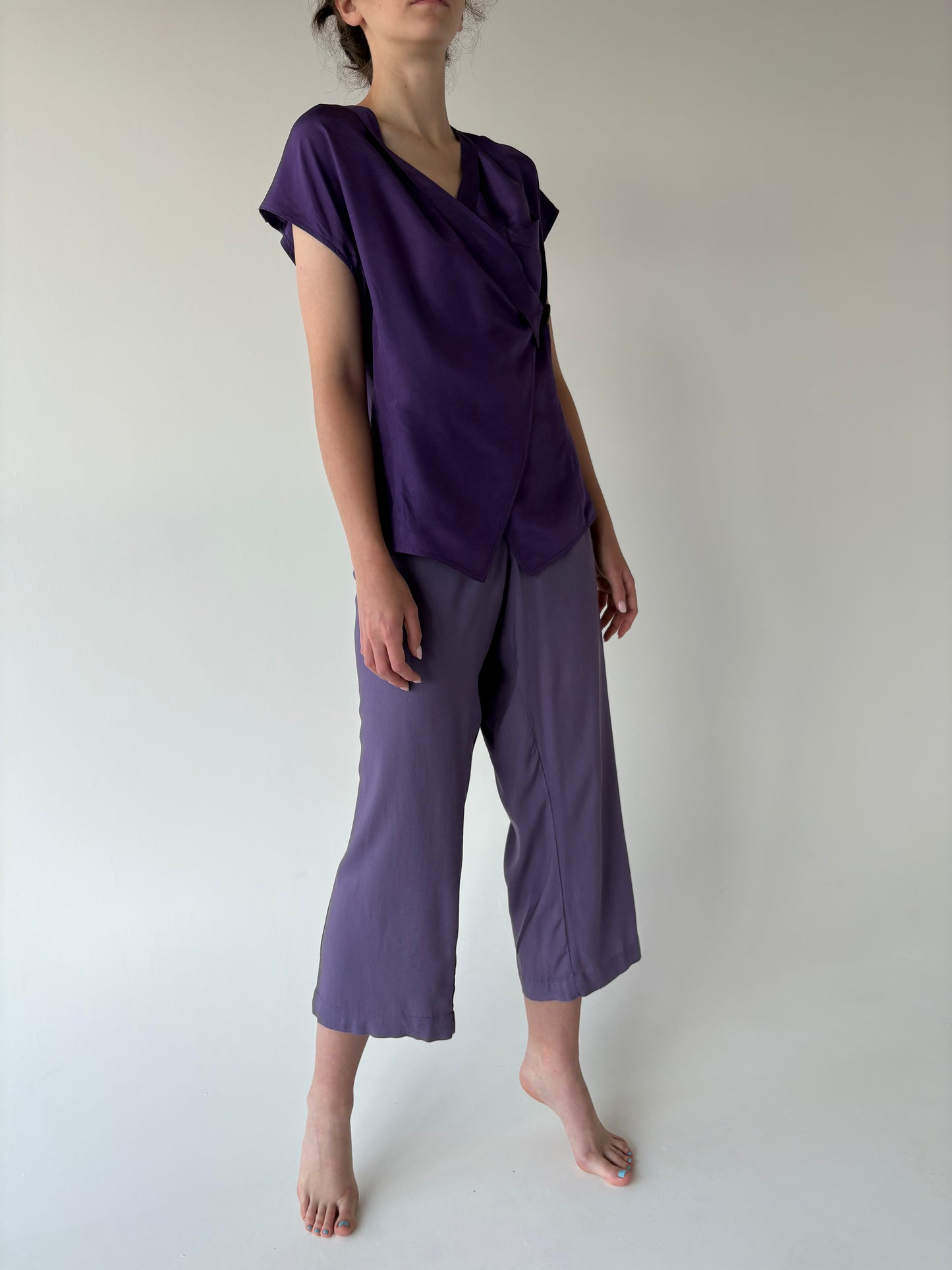 Pantaloni dark lavender super vaporosi cu talie generoasă