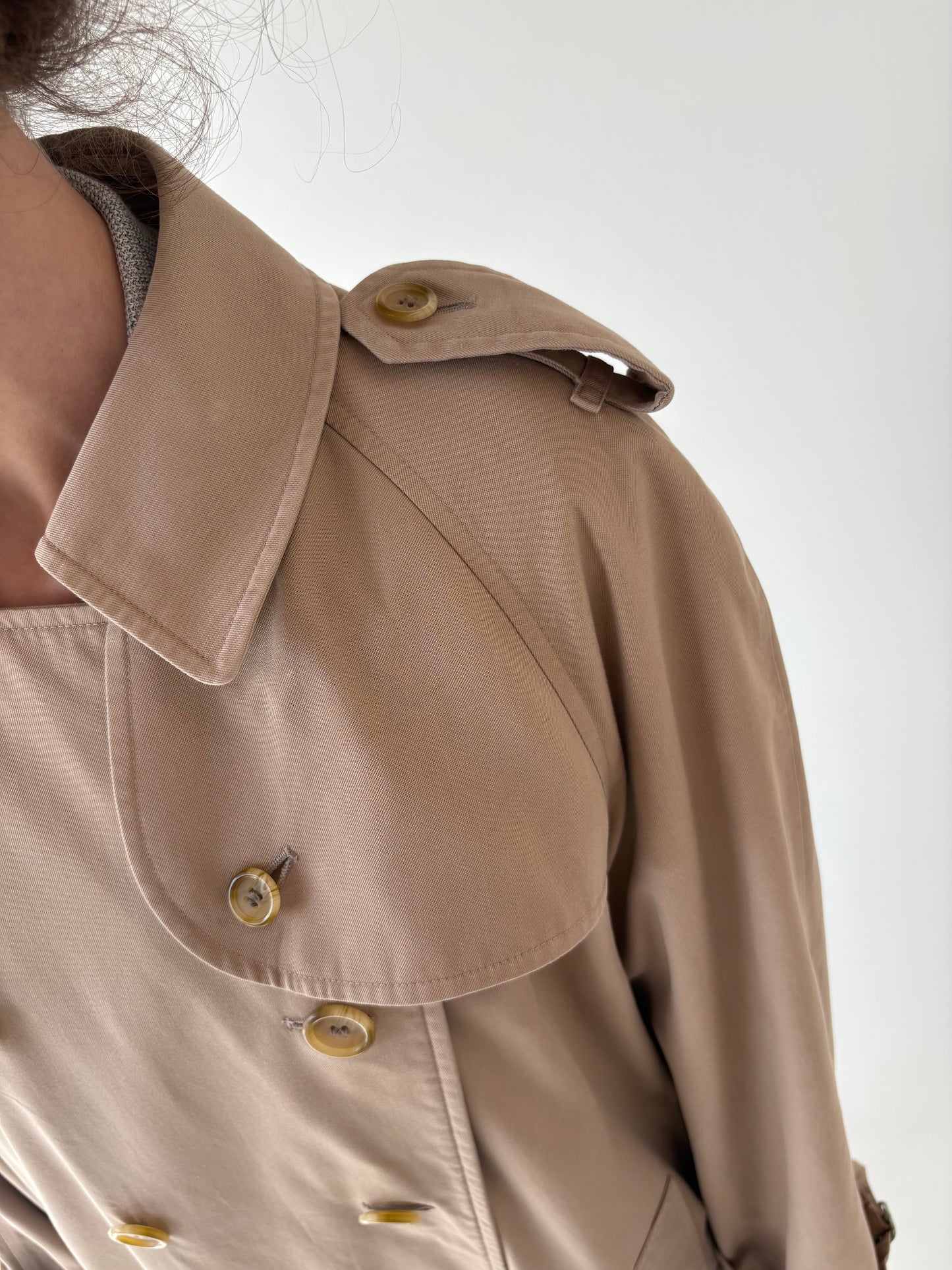 Trench vintage Burberry camel din gabardină