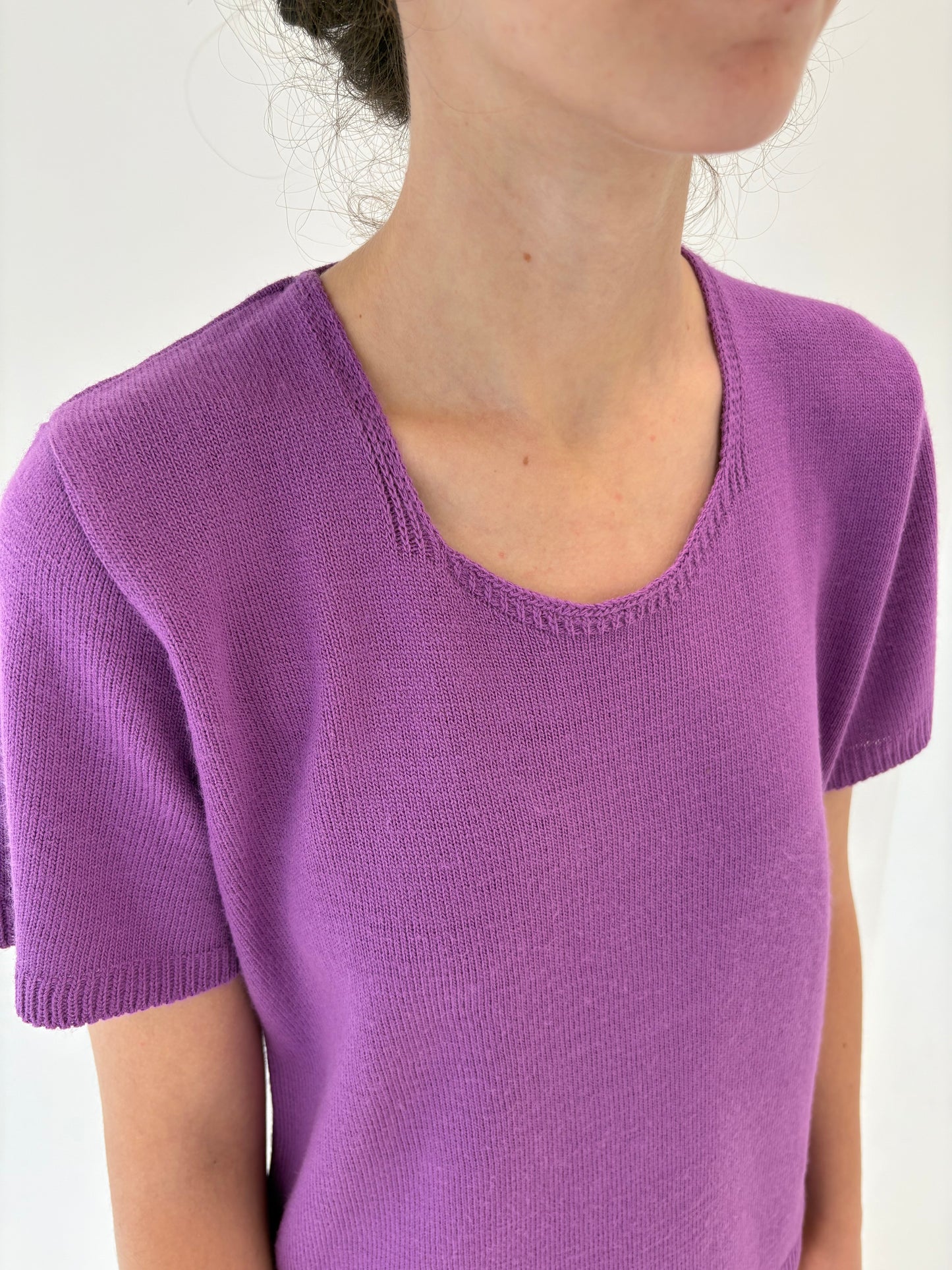 Top din lana extrafina vivid lavender