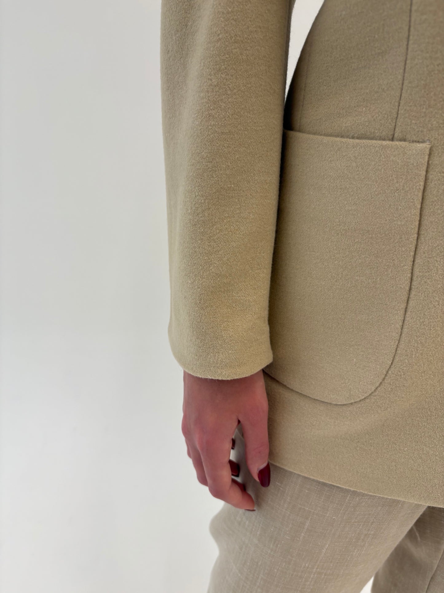 Sacou camel în stil Prada din stofă excepțională extrafina de lana