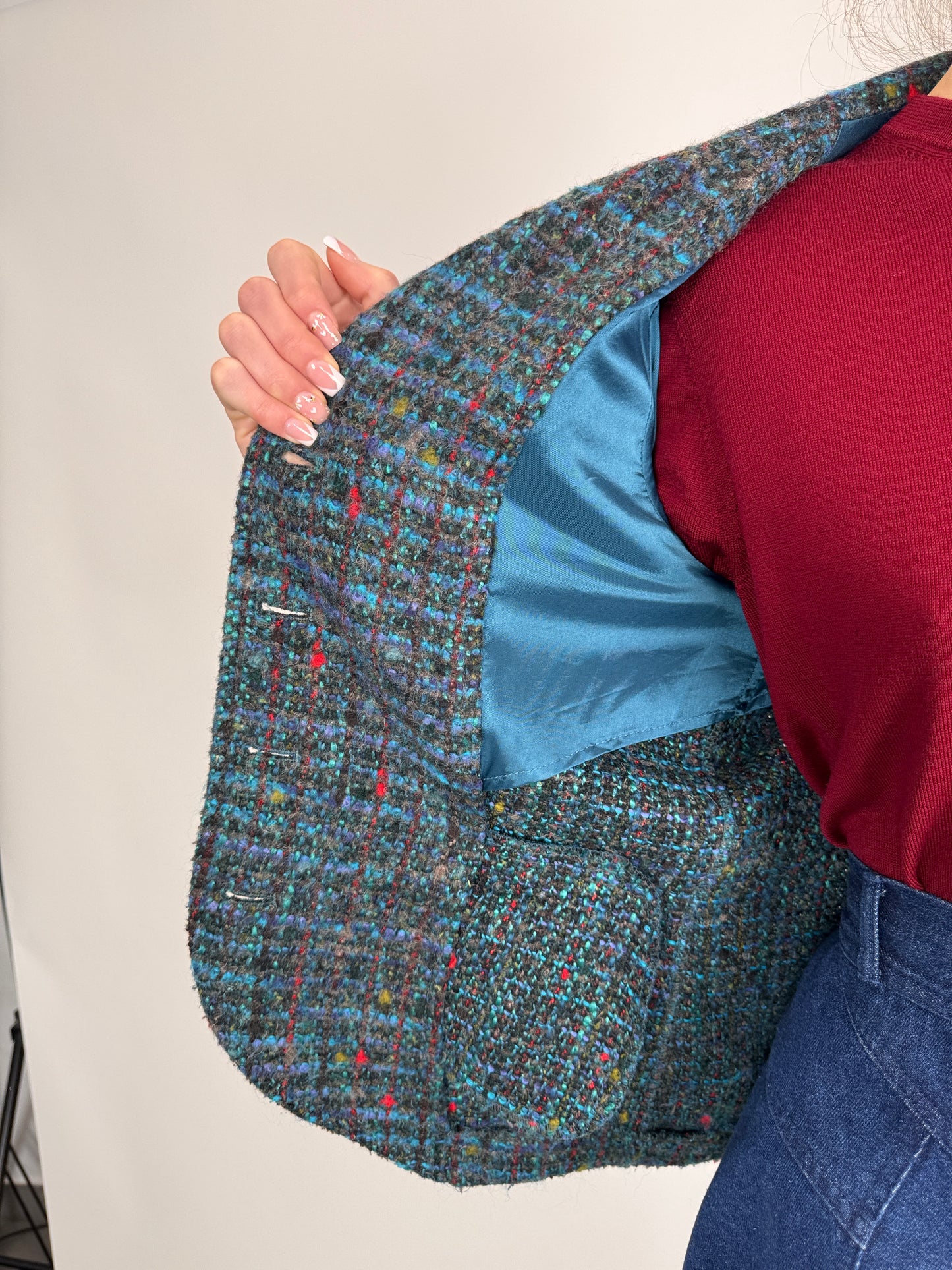 Sacou cambrat din tweed în culori superbe