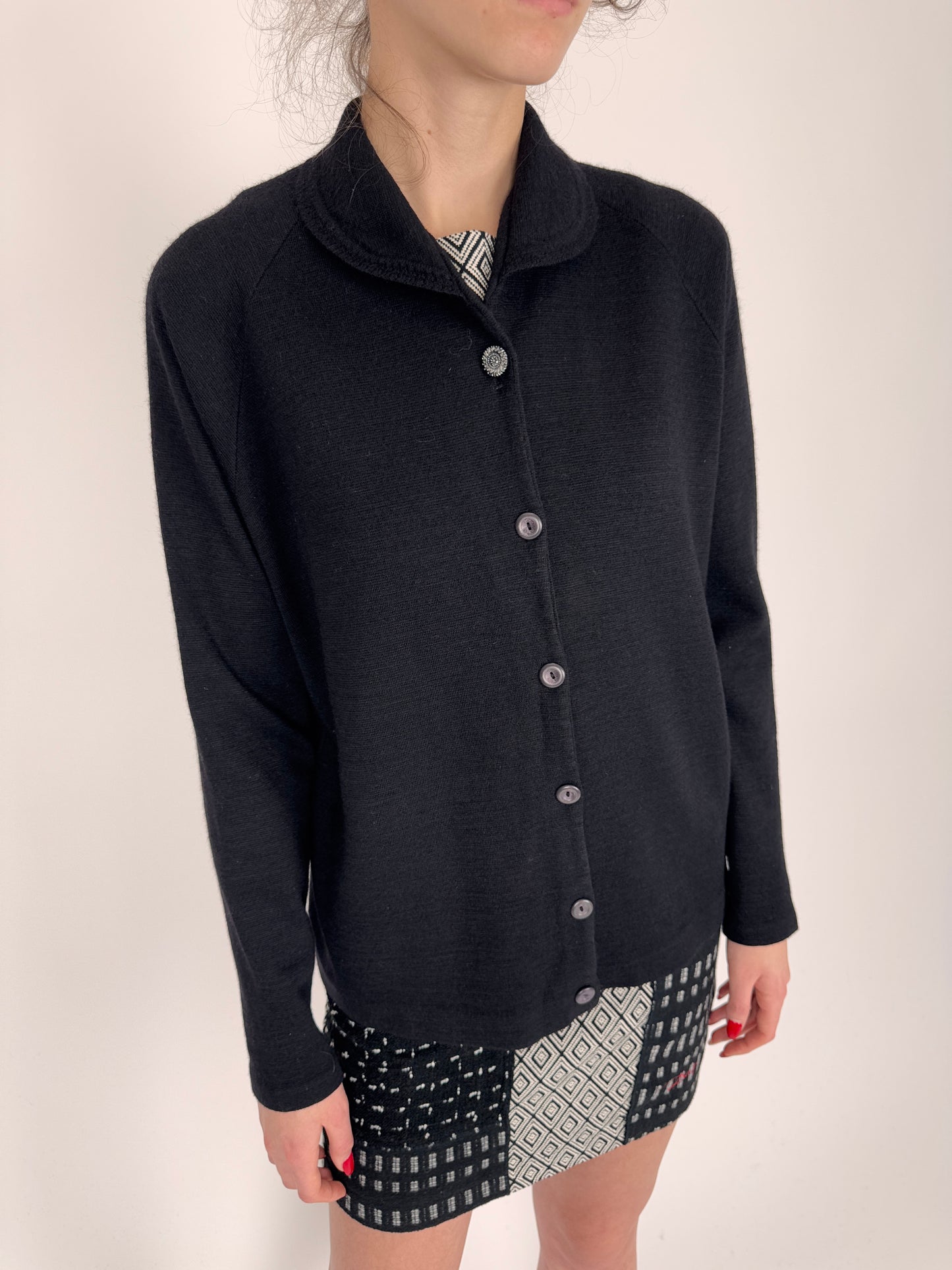 Cardigan cu guler Peter Pan negru din lana extrafina