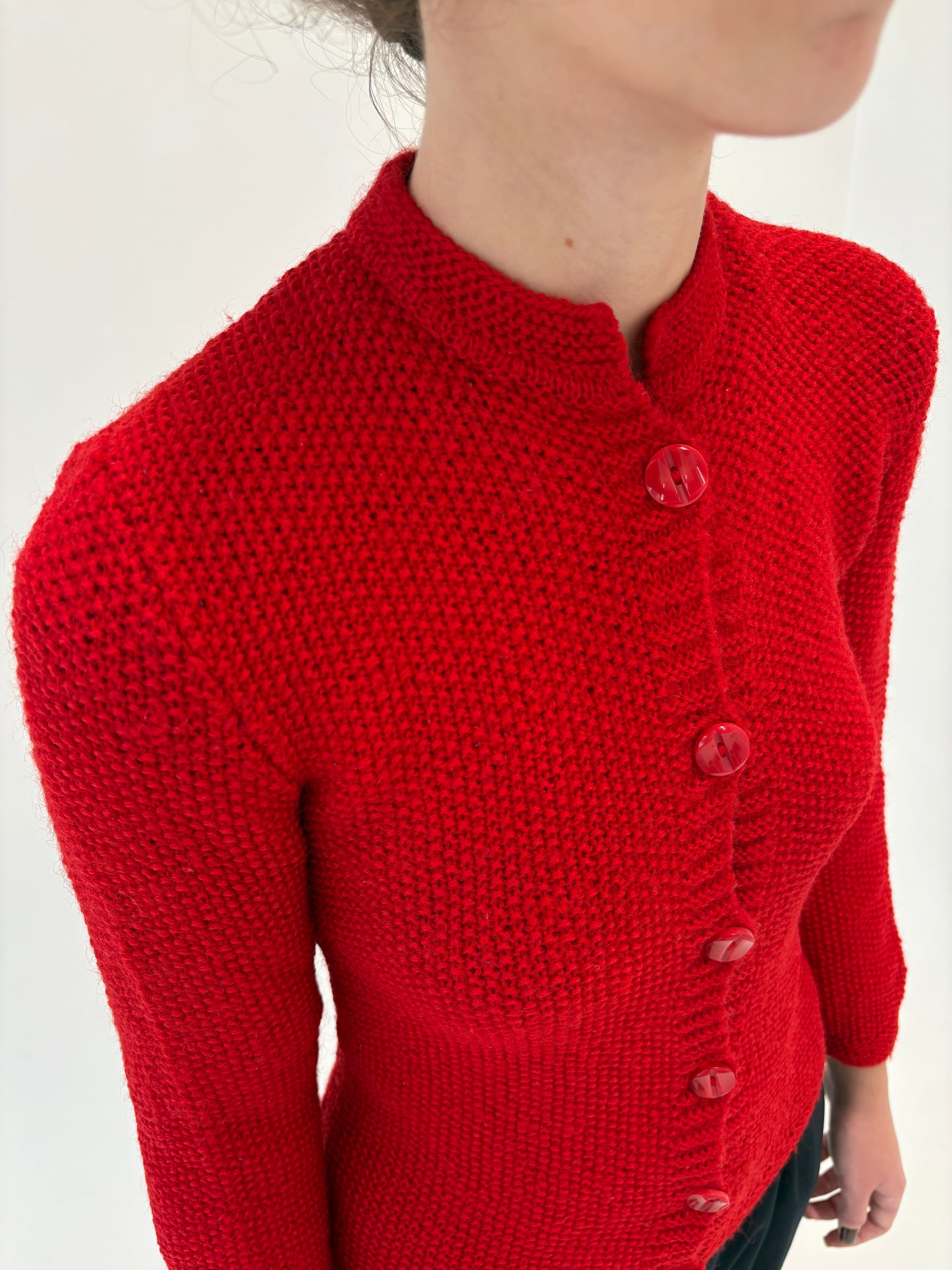 Jacheta vintage cherry red petite din jerse de lana extrafina de gramaj mare