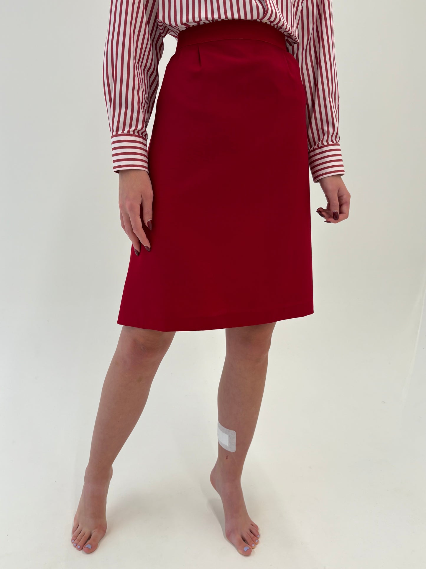 Fustă vintage cherry red din lana extrafina cu talie ultra înaltă marcată