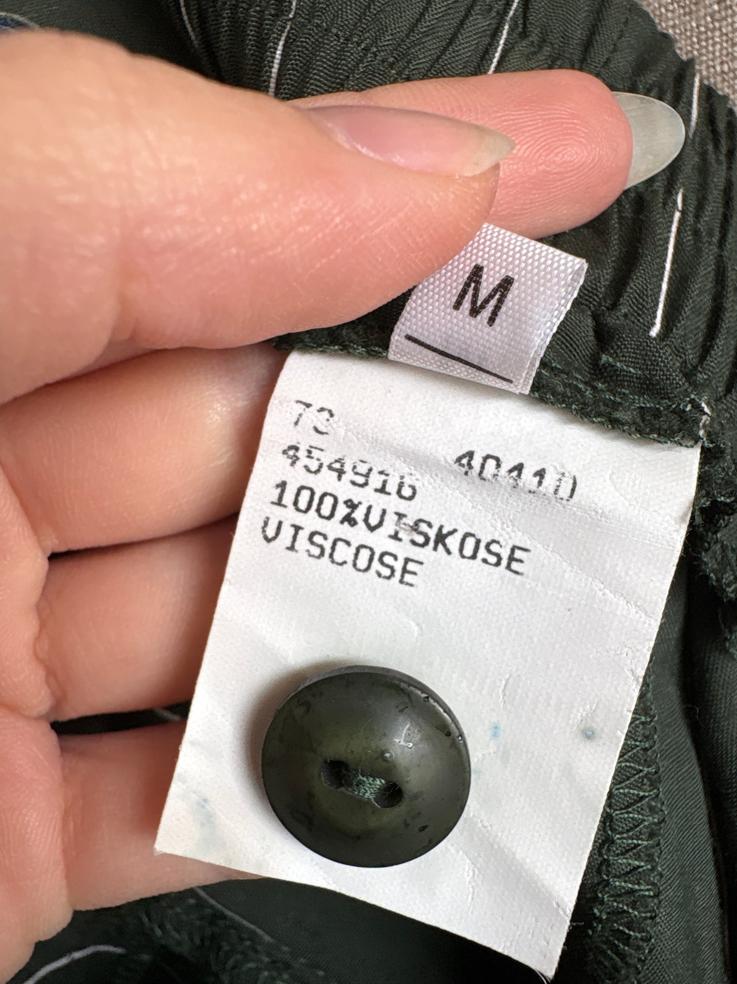 Pantaloni tall cu talie extrem de marcată ultra înaltă în dungi fine