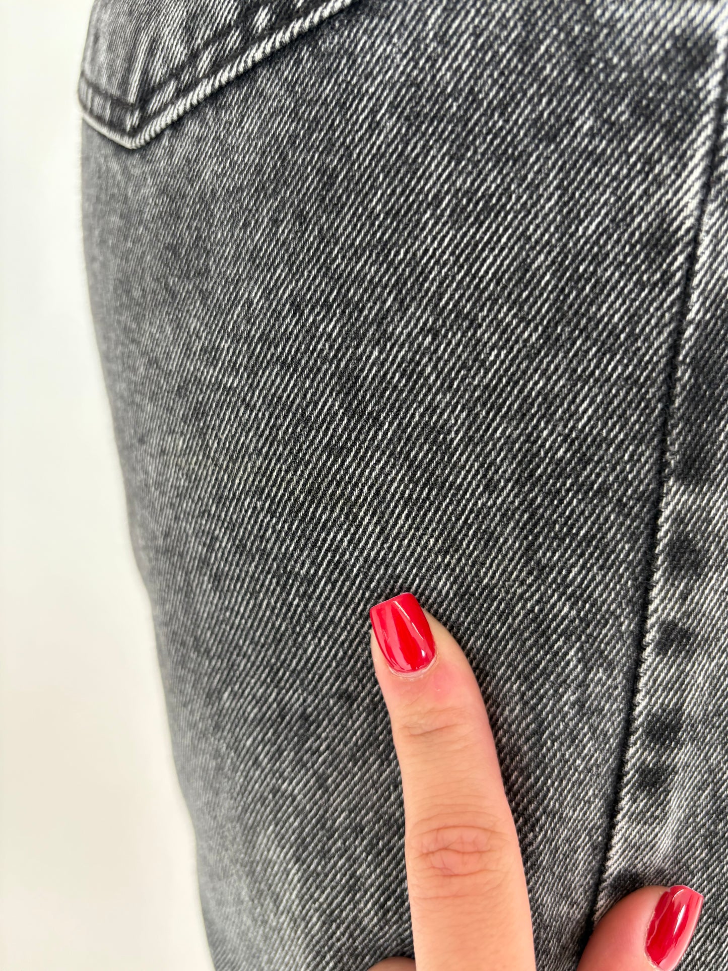 Jeans dark wash cu talie ultra înaltă în croi spre palazzo