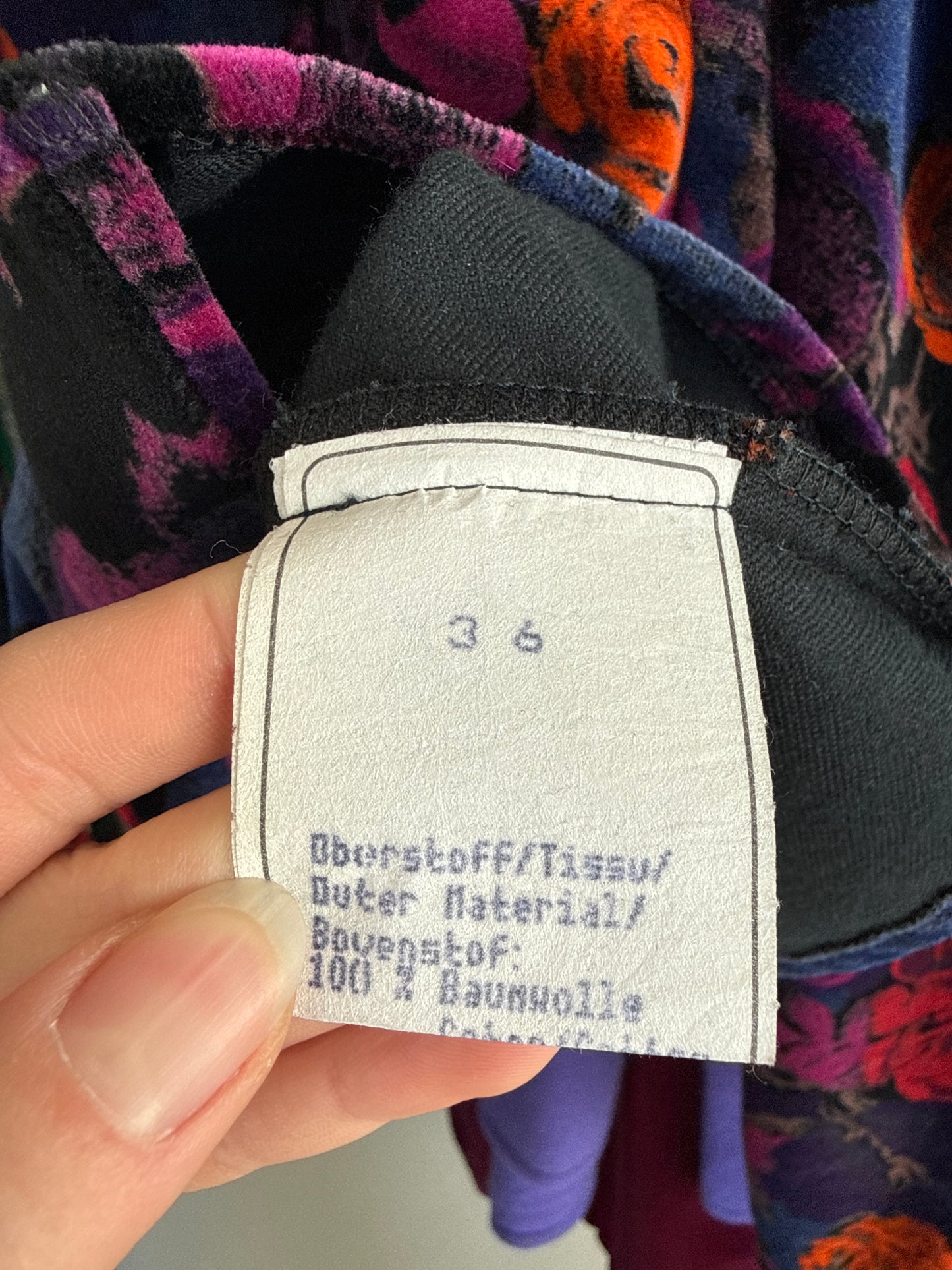 Sacou vintage petite cambrat din catifea în culori superbe și umeri ușor bufanți