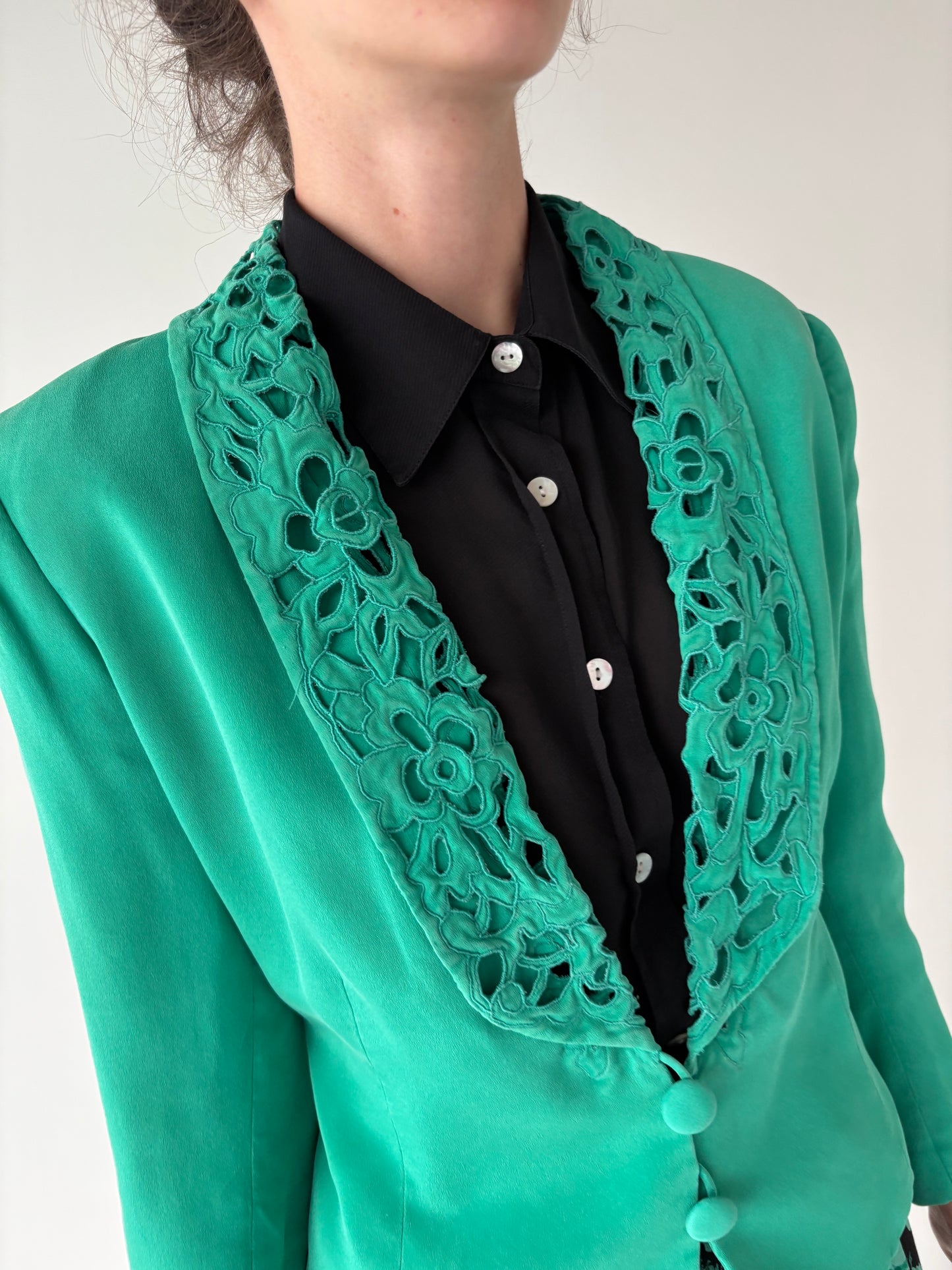 Sacou vintage verde smarald din mătase naturală dublat tot cu mătase