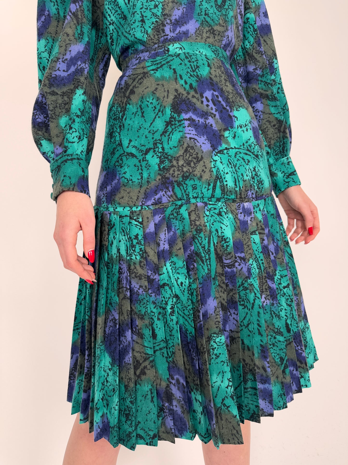 Set vintage din lana extrafina în culori superbe