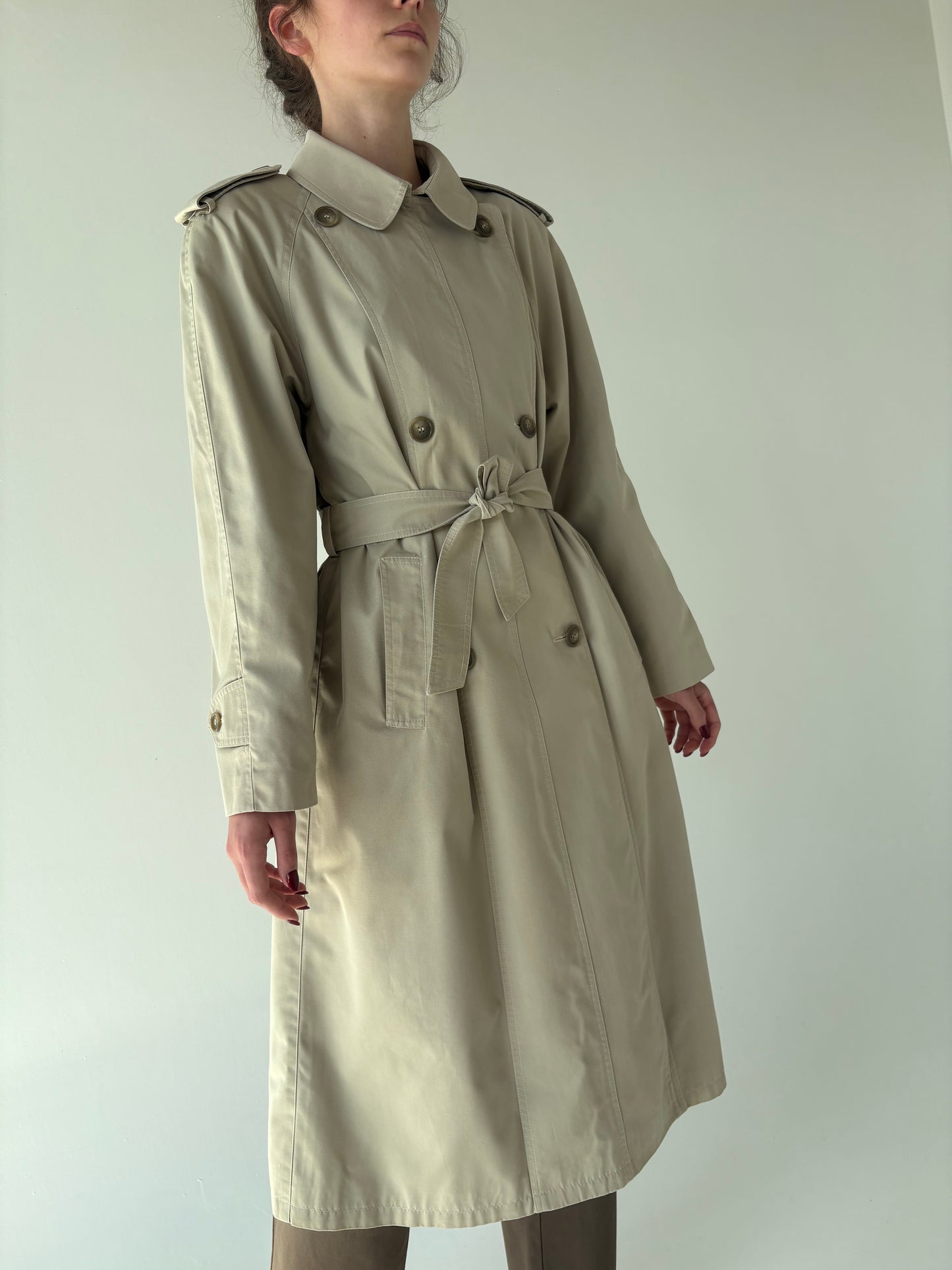 Trench vintage nude impermeabil cu talie marcată reglabilă