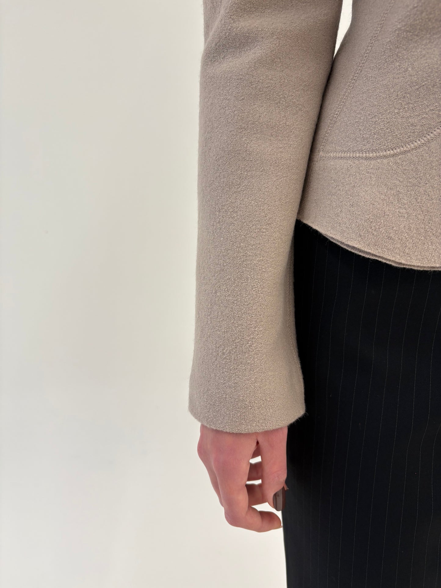 Sacou luxury Marc Cain cambrat pink nude din lana extrafina