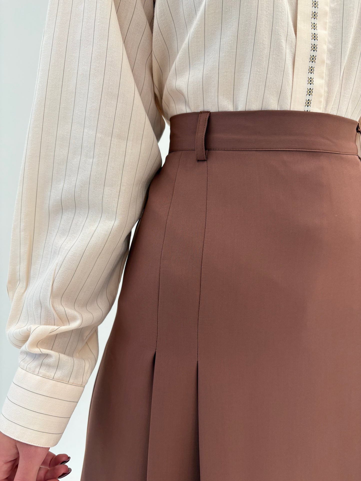 Fustă vintage chestnut brown cu pliseuri și talie ultra înaltă marcată