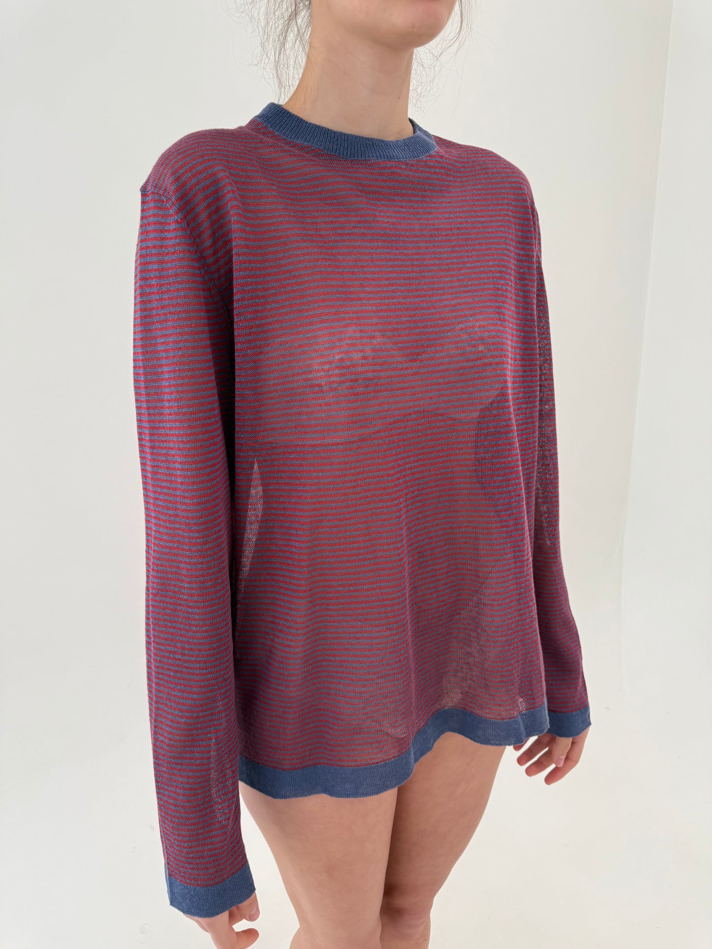 Soft knit din jerse 100% de in burgundy cu dungi fine Navy