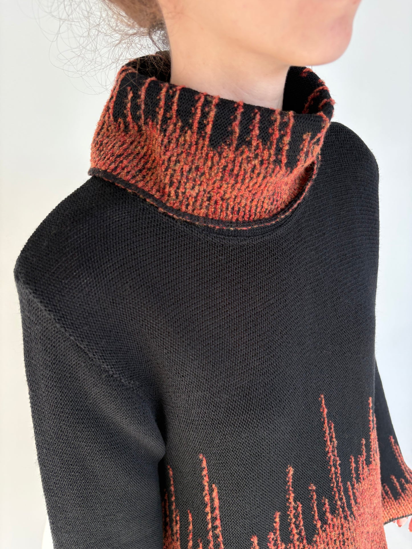 Maleta italiană neagră din lana merino extrafina cu inserții caramel 3D