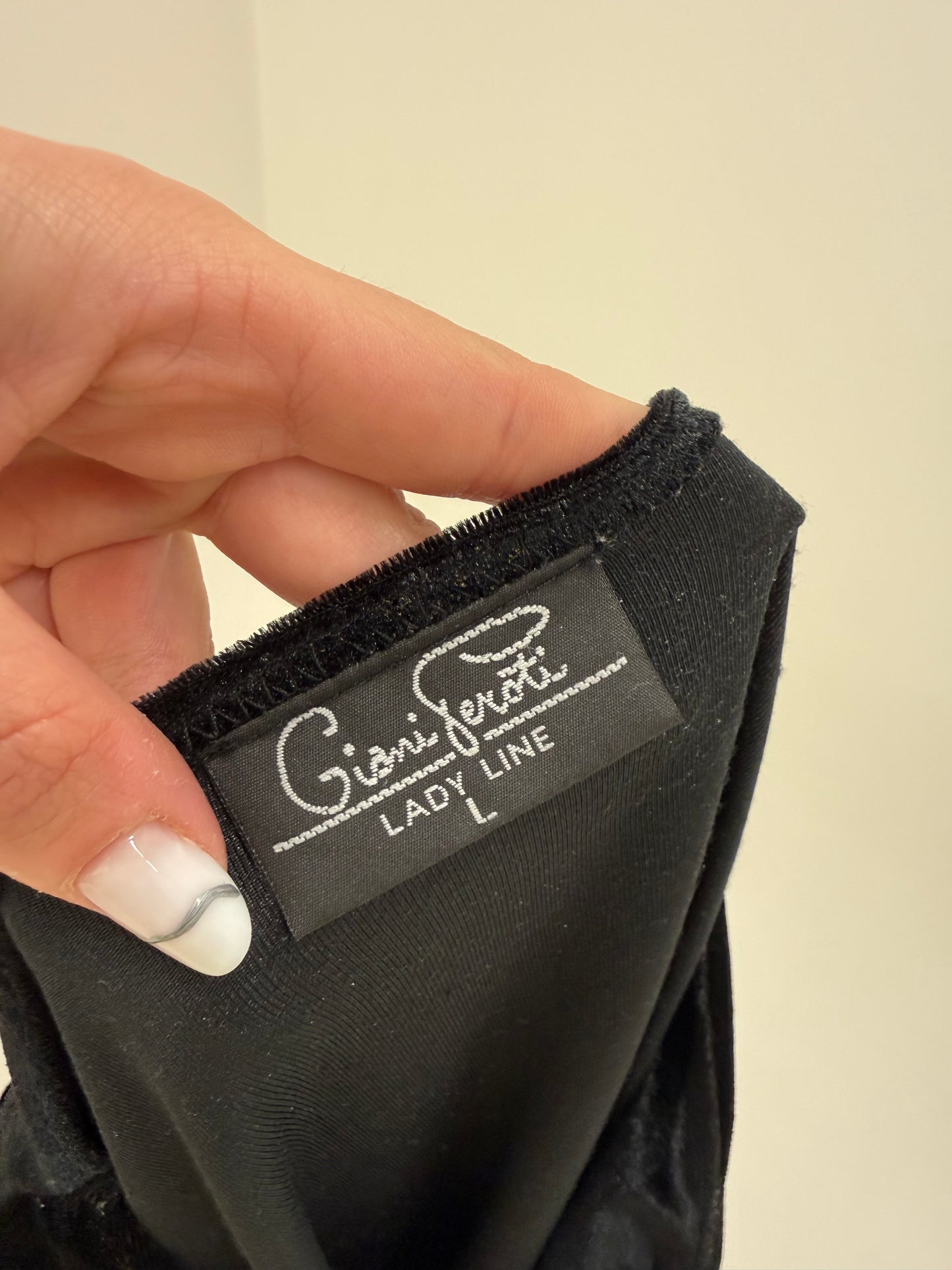 Body italian din catifea modelatoare