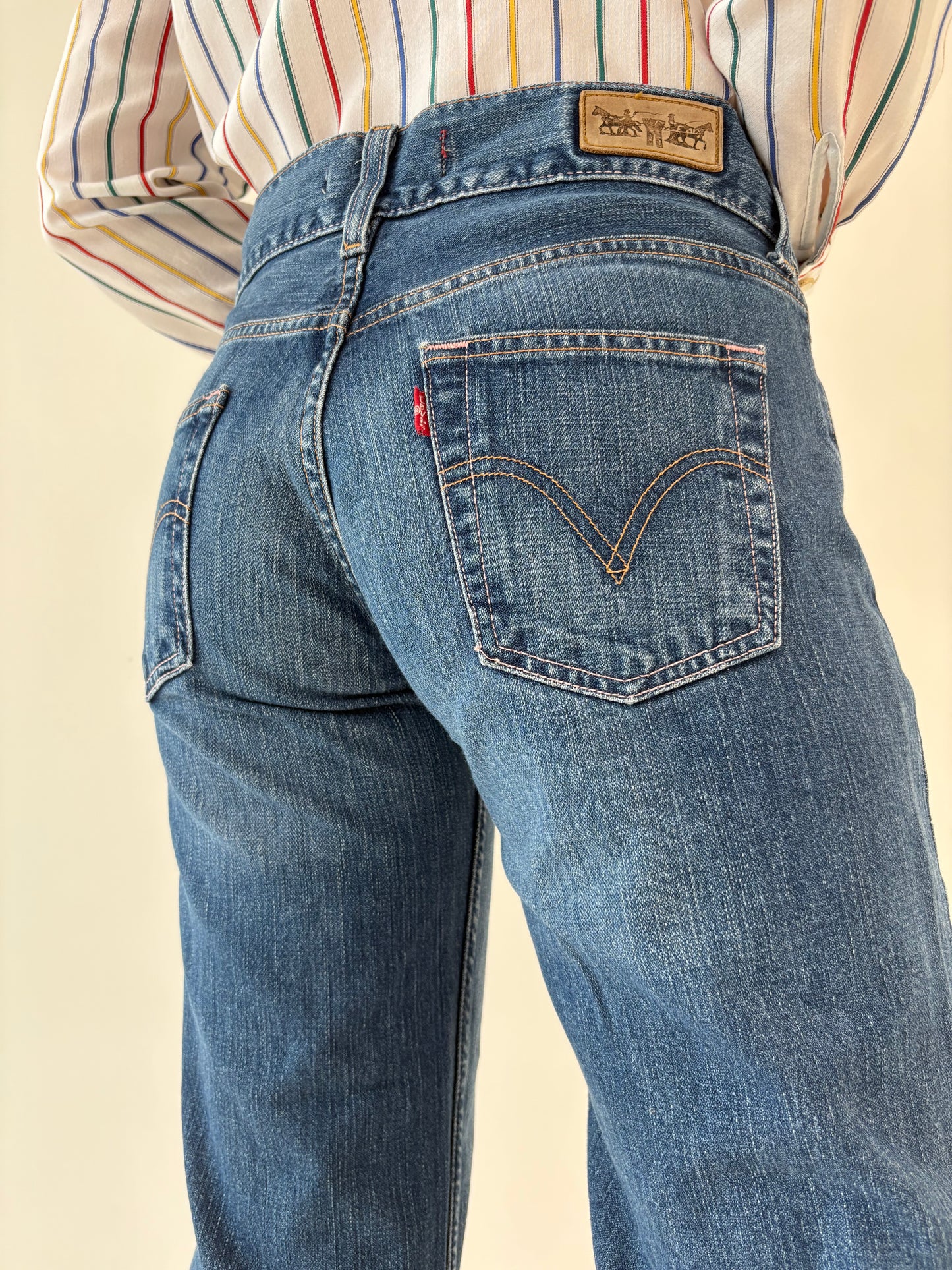 Jeans Levi’s straight leg petite model ‘Eve’ clasic wash