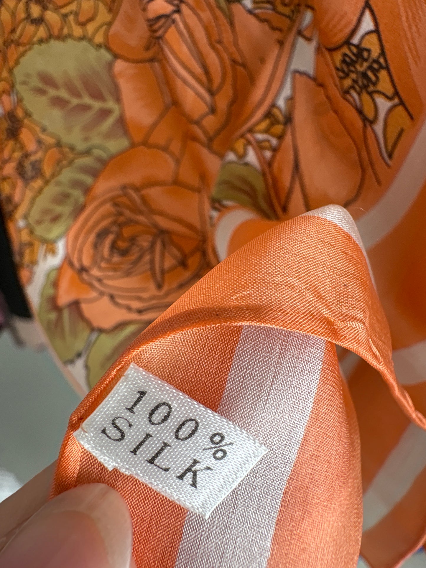 Eșarfă XL din mătase naturală cu print superb floral