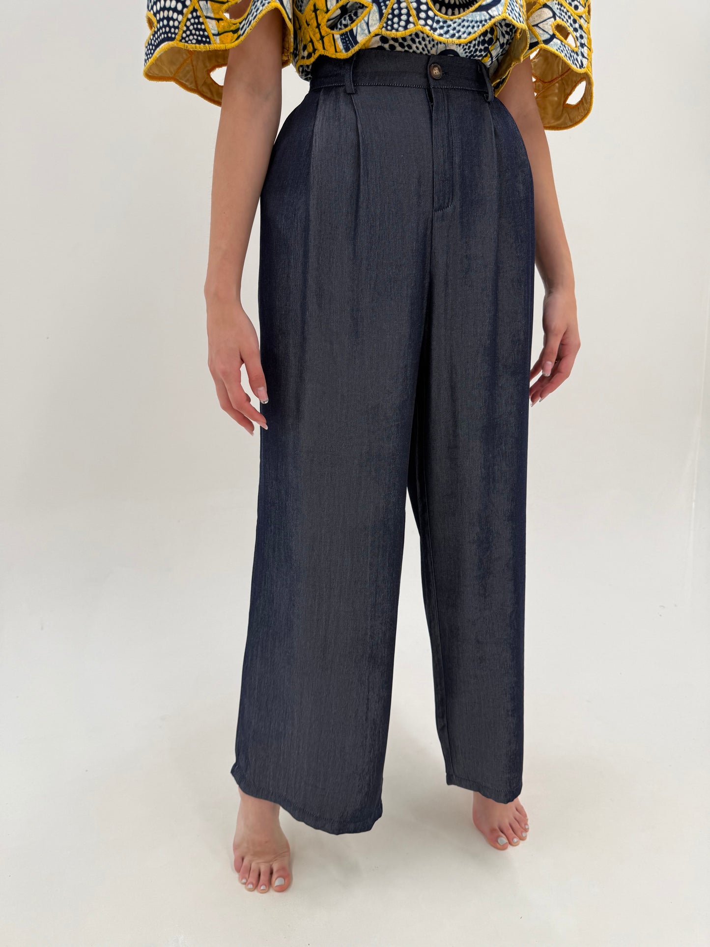 Pantaloni palazzo cu pense super vaporoși cu aspect de jeans ușor perlat