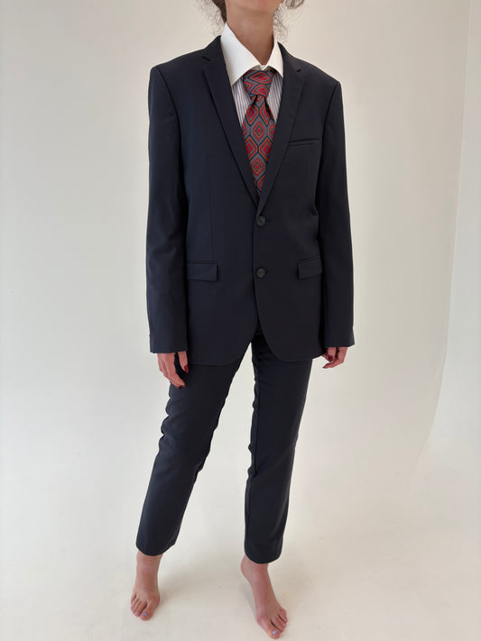 Costum Hugo Boss Navy din lana extrafina ușor lucioasă de la zi la seară