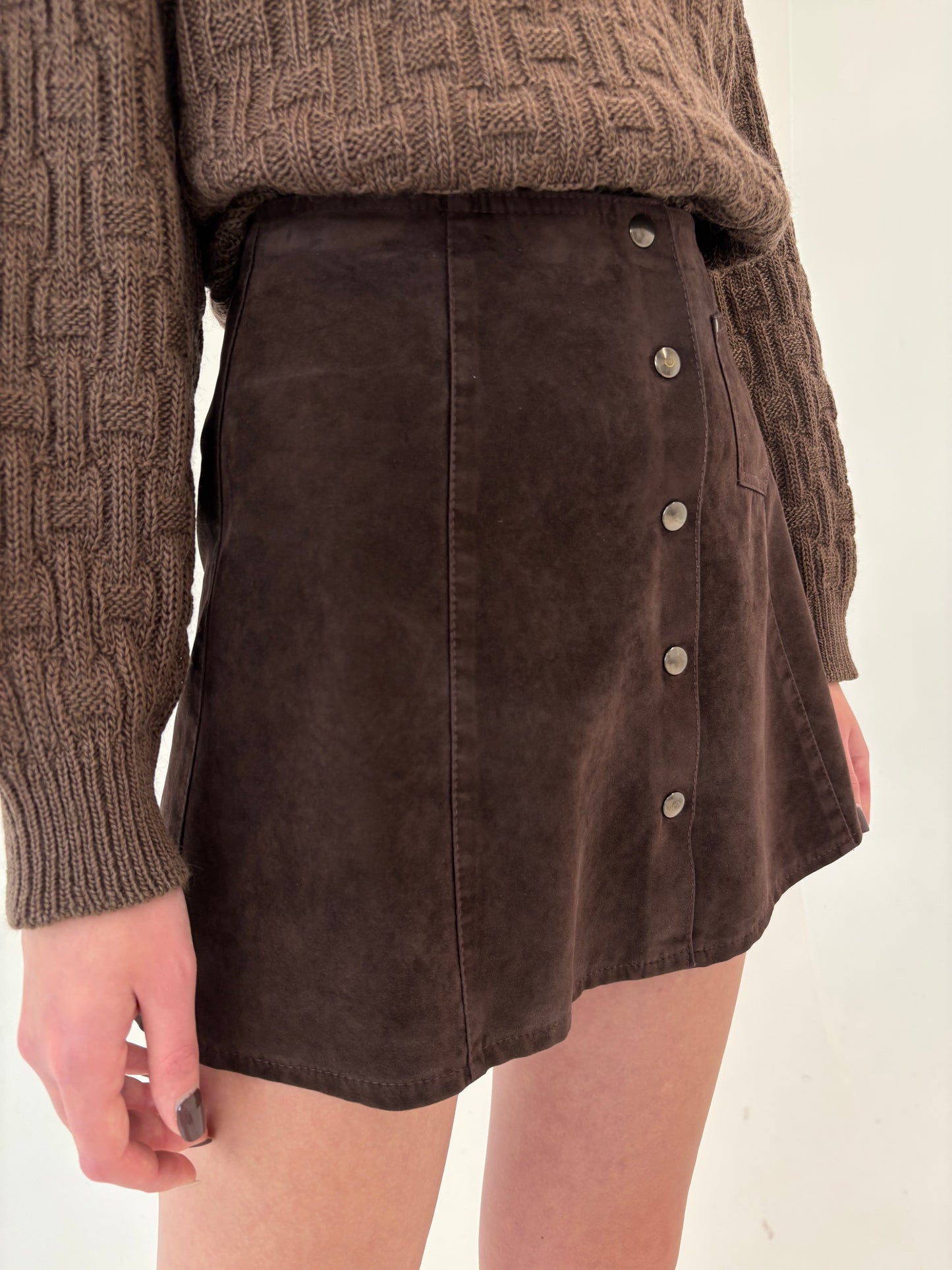 Fustă chocolate brown A-line cu aspect de piele întoarsă