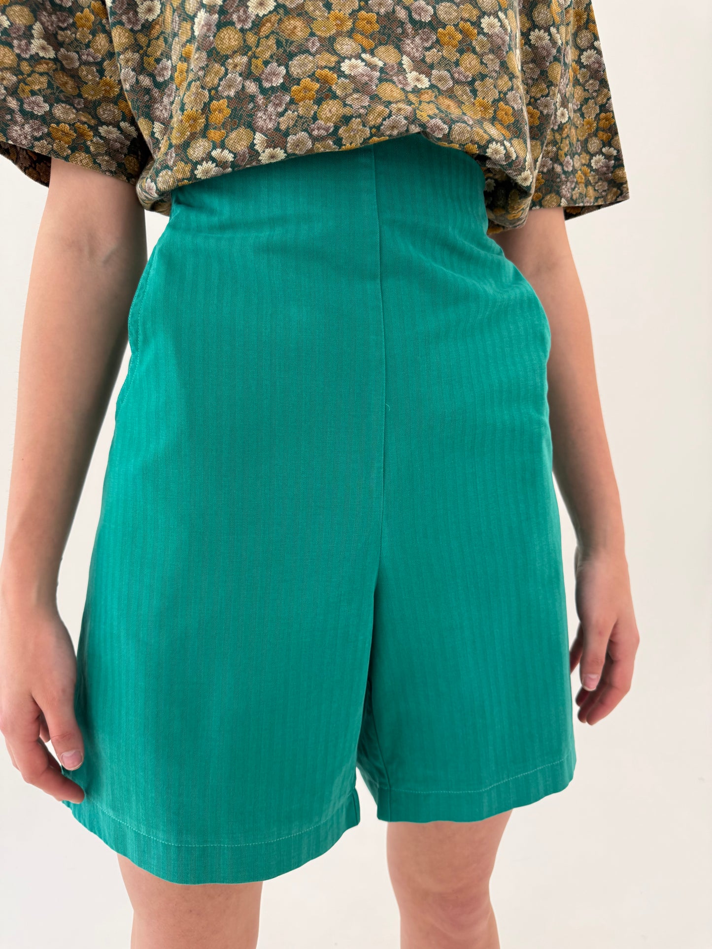 Pantaloni vintage din pânză cu talie ultra înaltă elastică