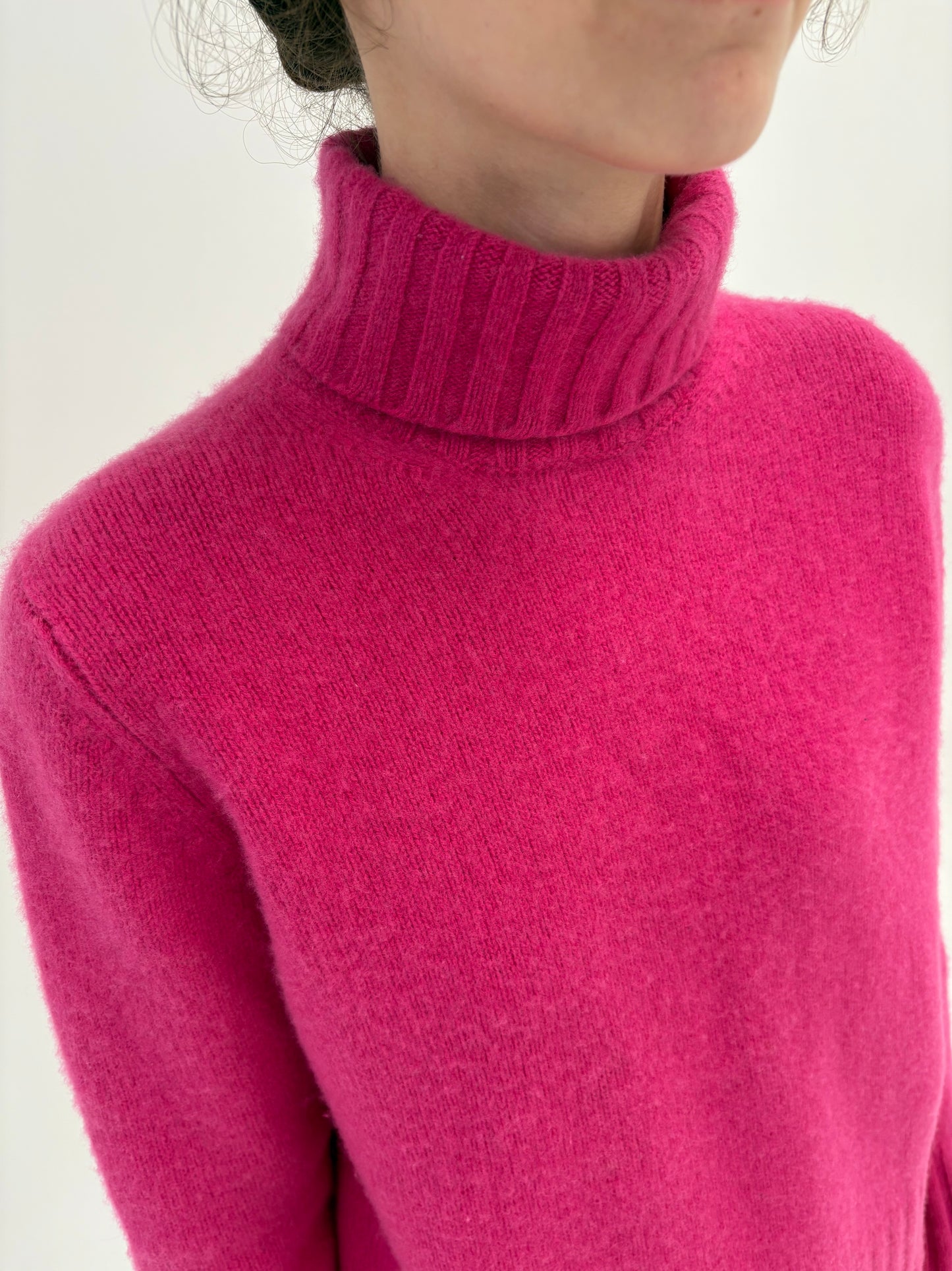 Maleta fucsia din cașmir multiply high end