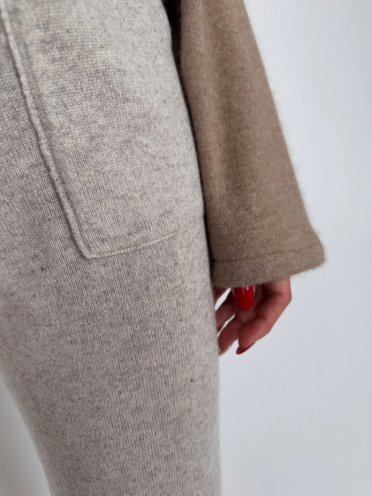 Pantaloni luxury Marc Cain din mătase naturală și cașmir