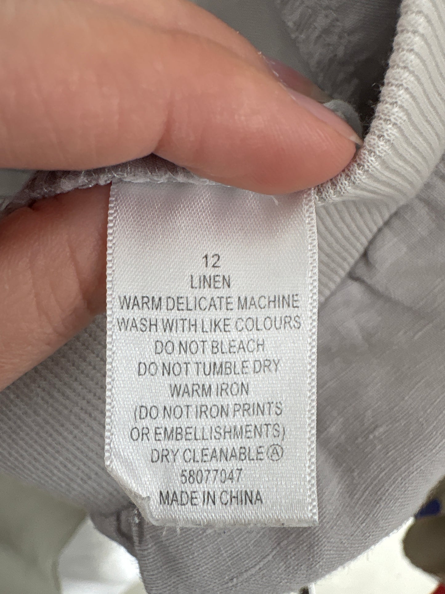 Pantaloni silver gray cu talie generoasă din in premium