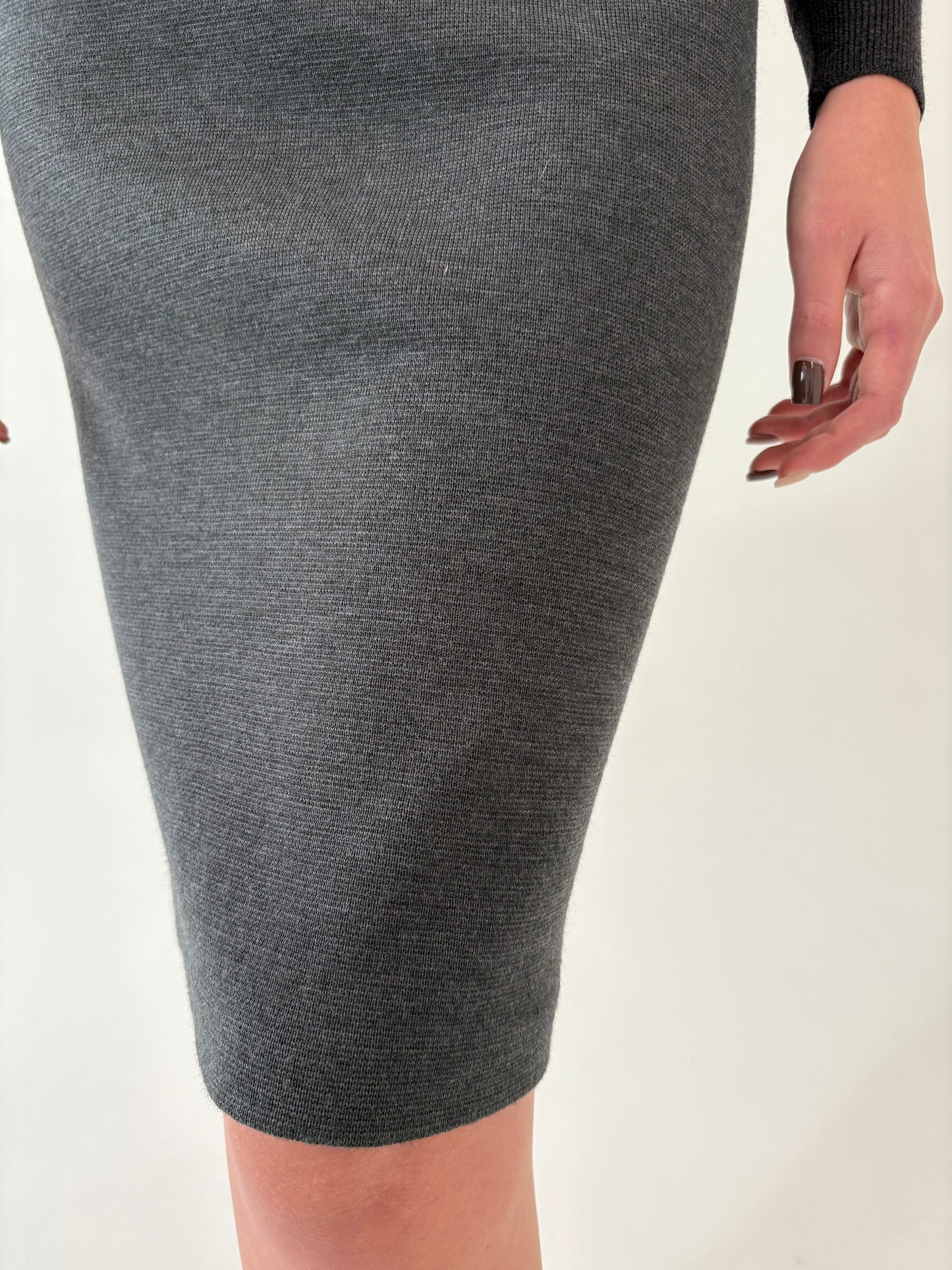 Fustă conică din tricot de gramaj mare de lana merino extrafina