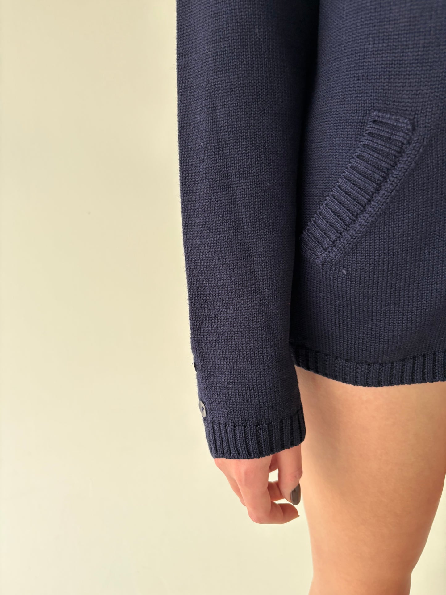 Cardigan excepțional de gramaj mare din lana merino extrafina certificată
