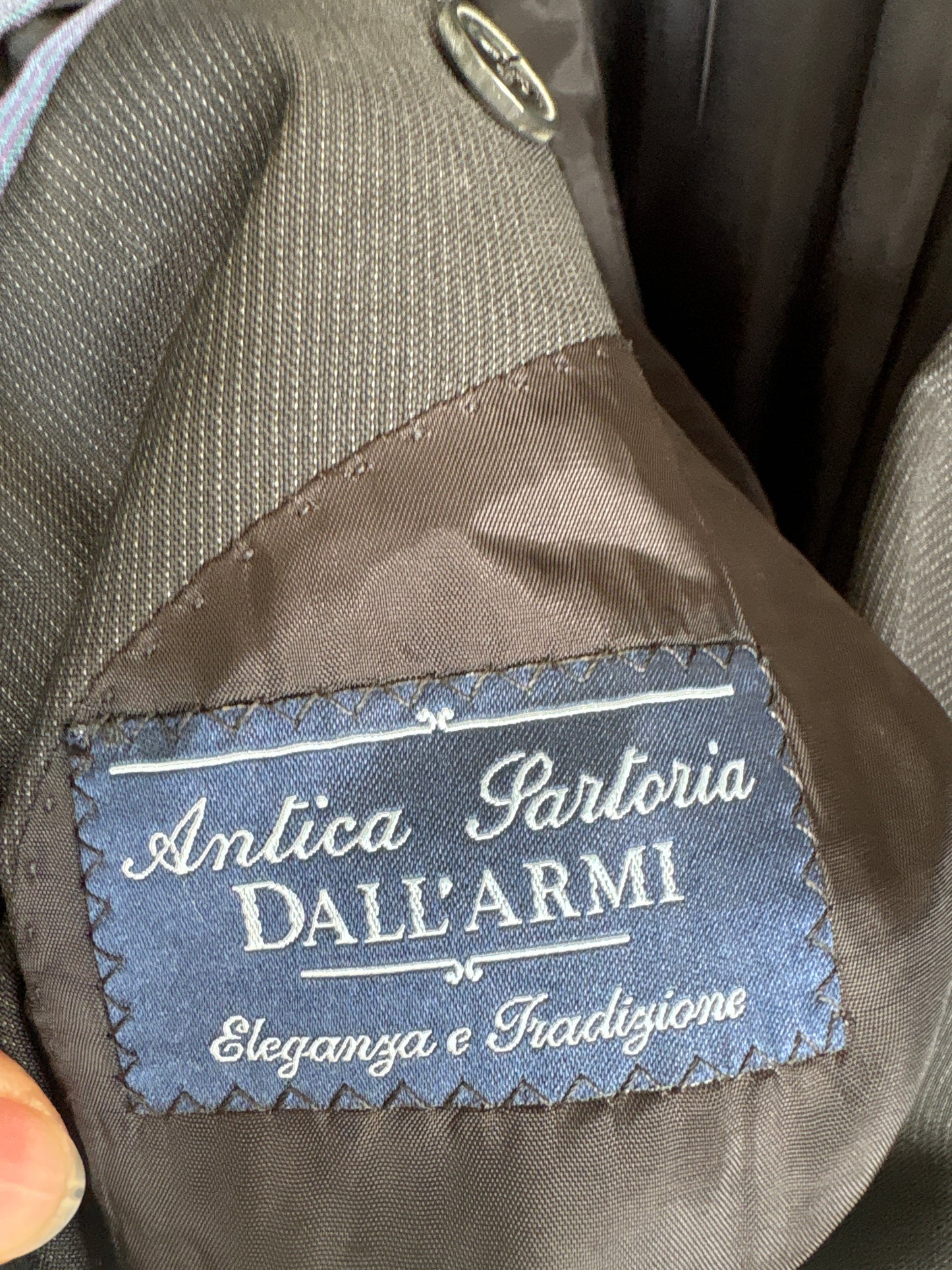 Costum italian din stofă luxury de lana merino extrafina super 110’s