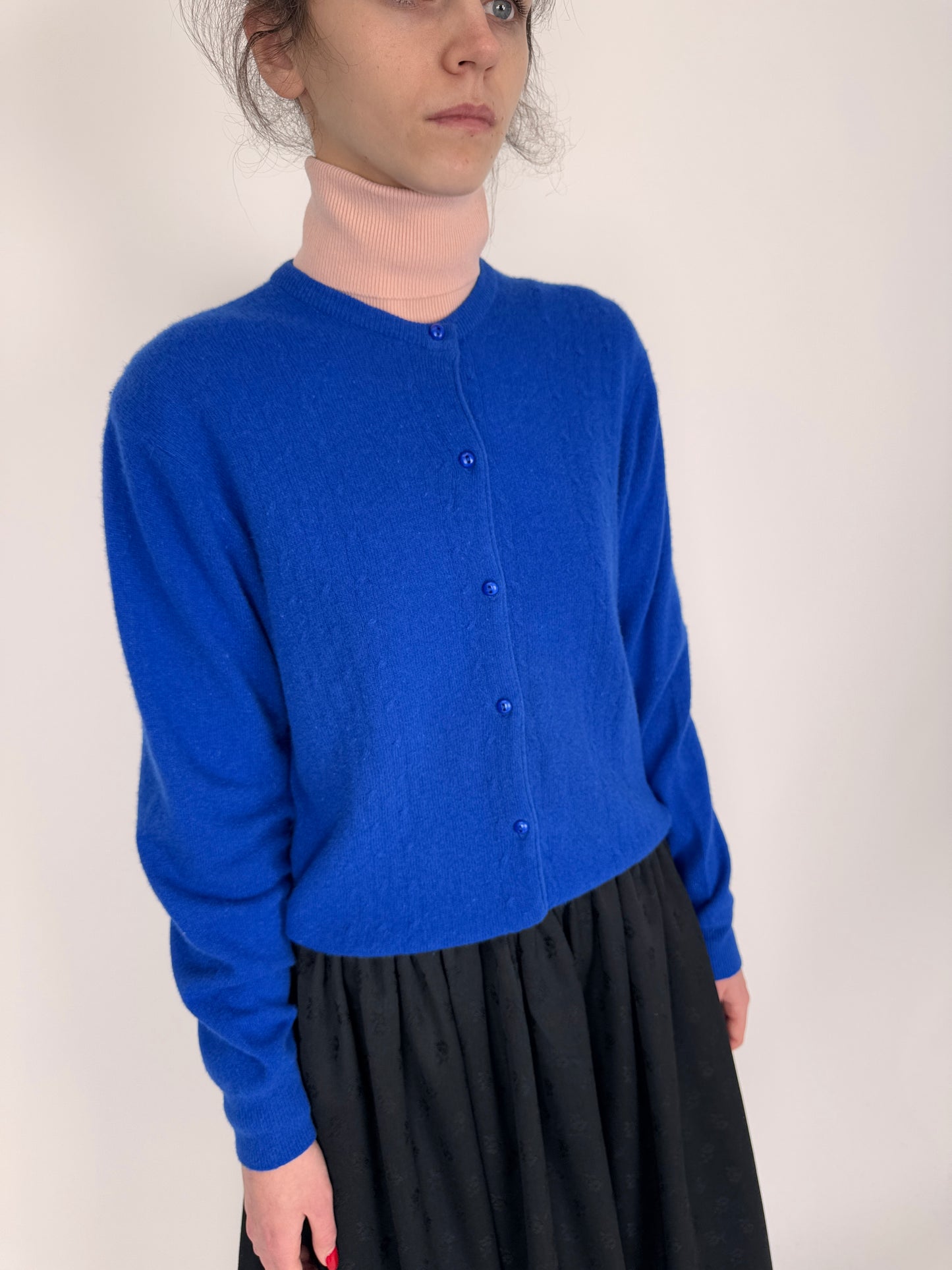 Cardigan cu torsade albastru regal din lana extafina