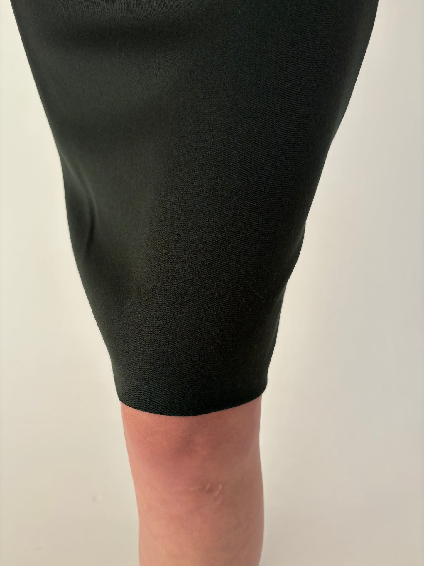 Fustă forest green conică cu talie ultra înaltă din lana extrafina ușor lucioasă