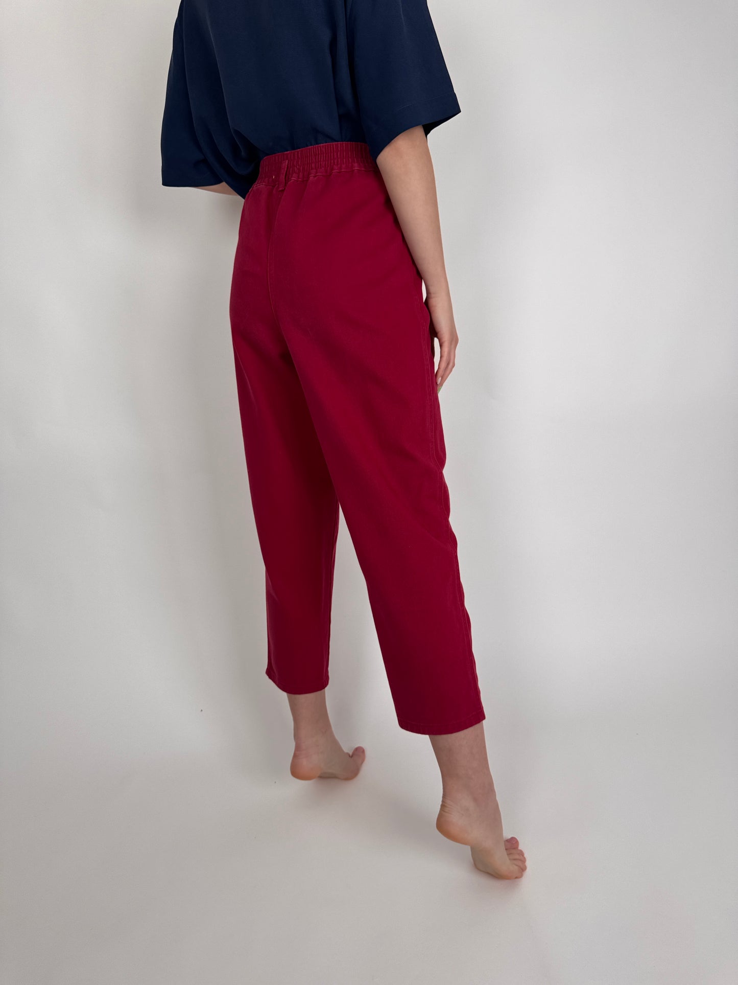 Jeanși vintage cherry red cu talie ultra înaltă elastică