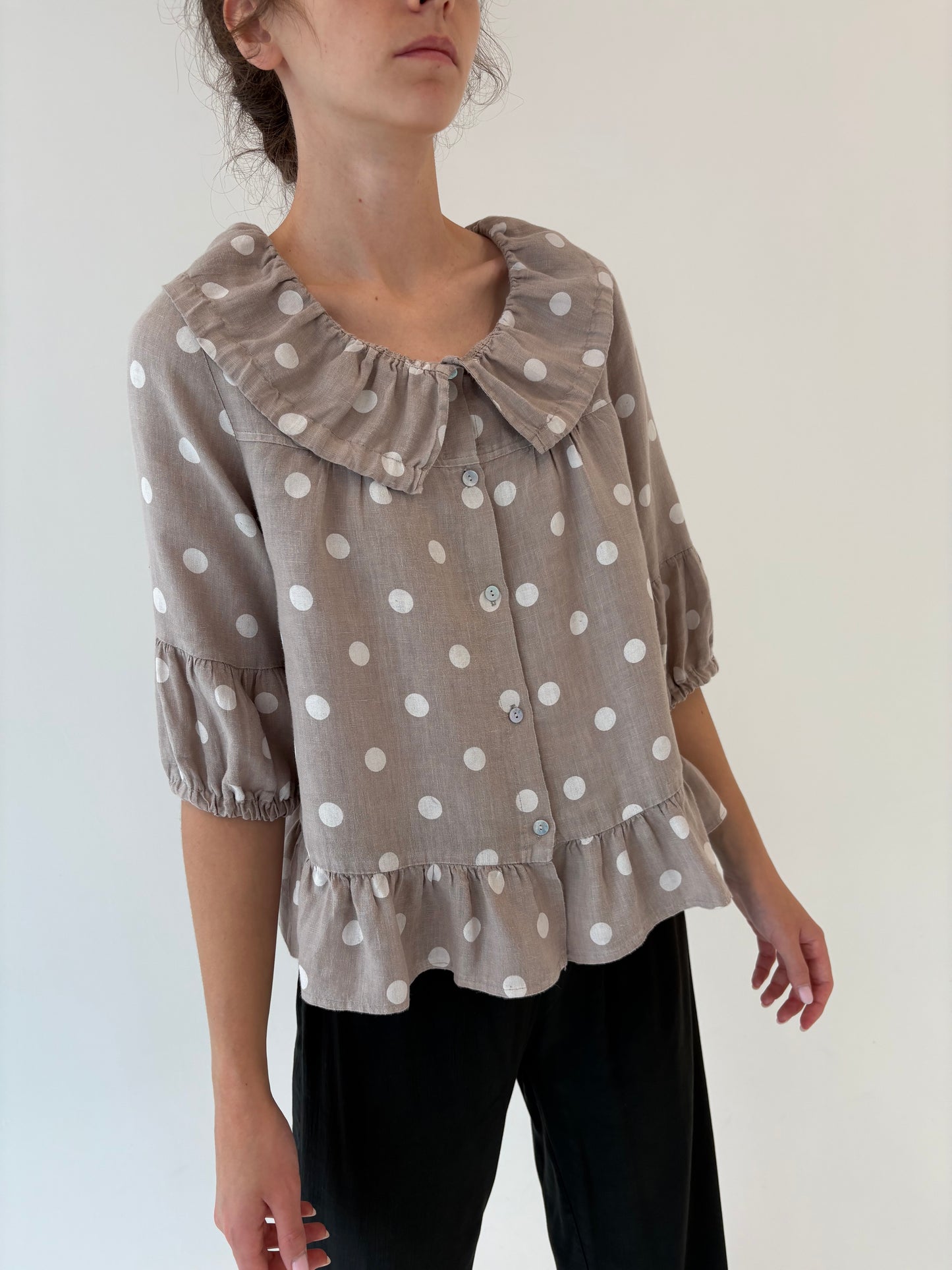 Sacou / top italian light nude din in cu buline