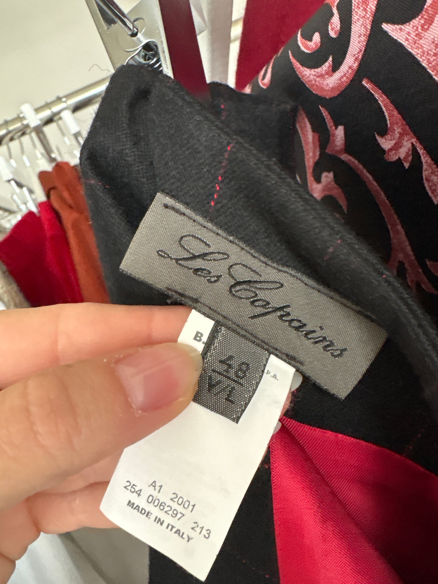 Fustă de brand luxury Les Copains din lana neagră cu dungi fine cherry red