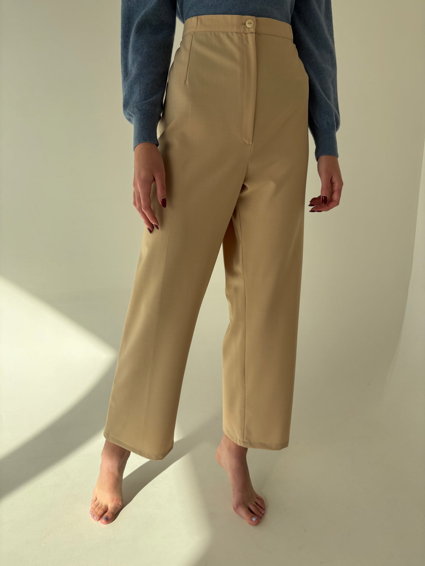 Pantaloni camel din stofita de lana extrafina elastică cu talie ultra înaltă