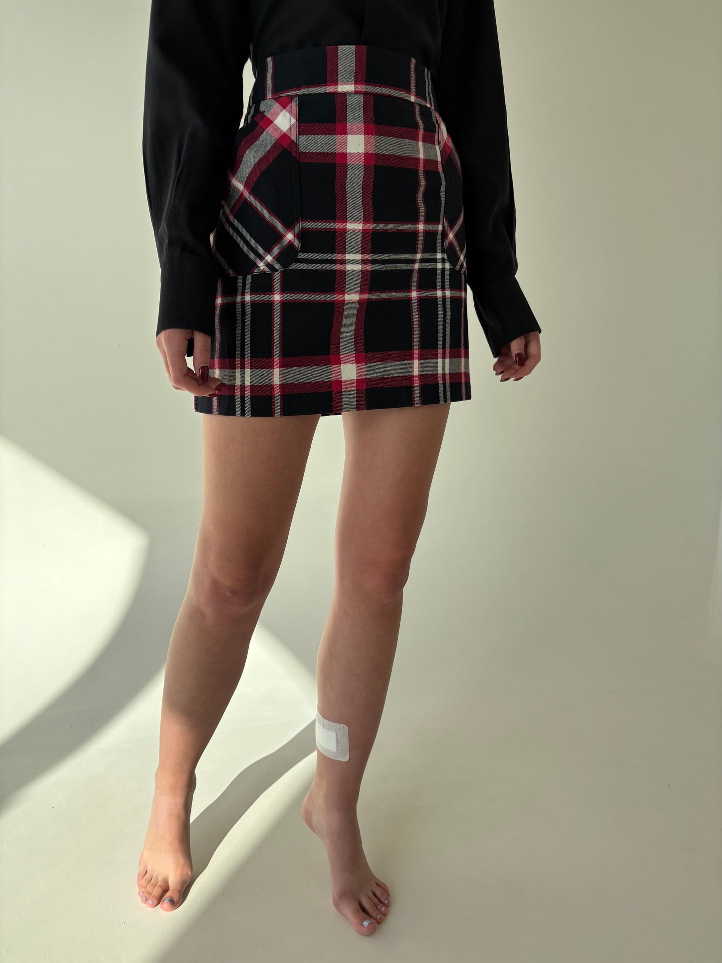 Fustă Tommy Hilfiger în carouri cu buzunare din stofita