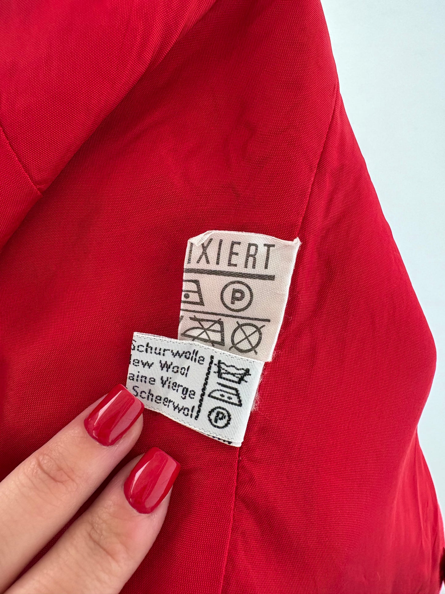 Vestă vintage cambrata din stofă de lana pura extrafina excepțională