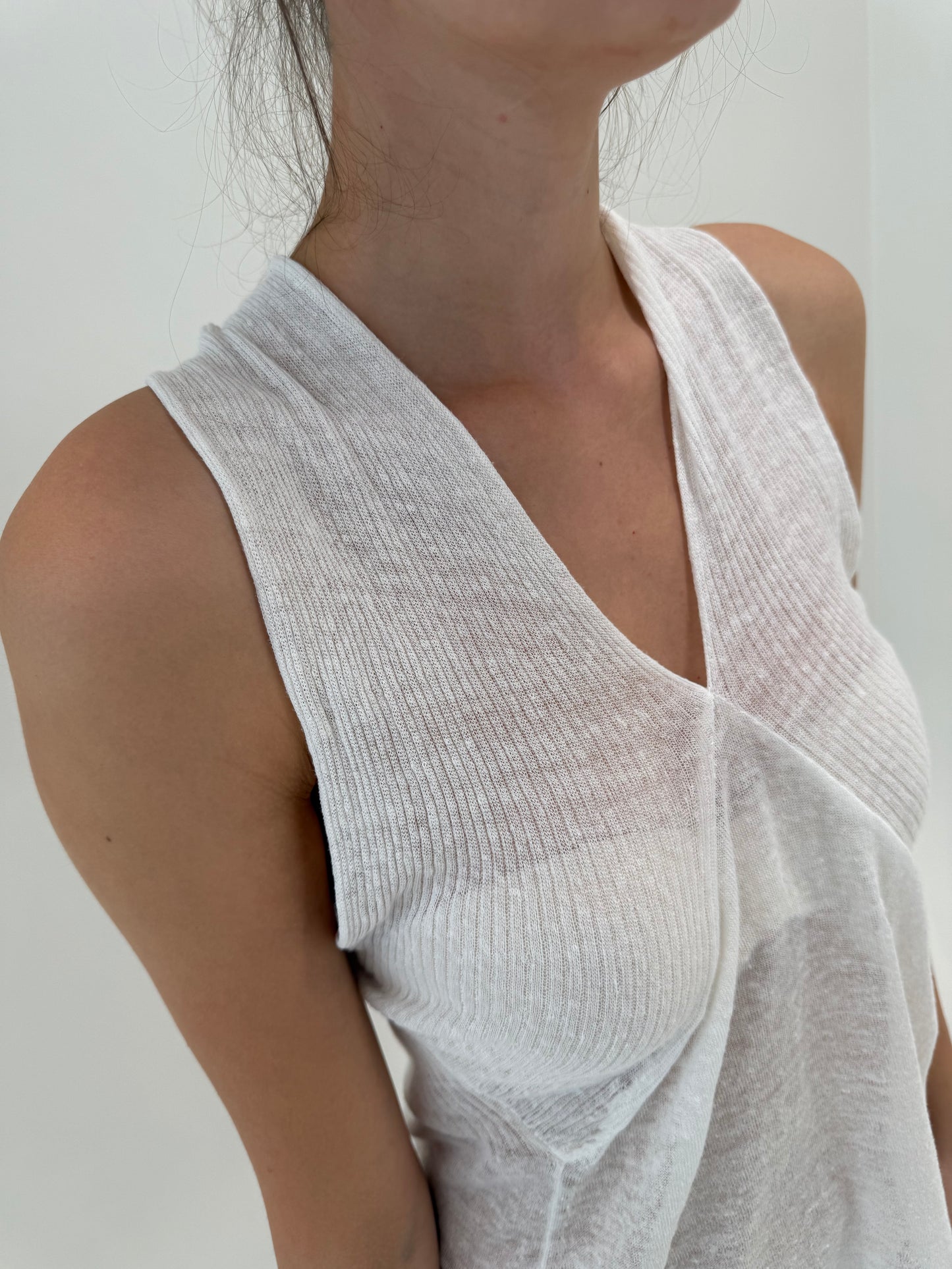 Top excepțional din jerse de in în croi ultra chic